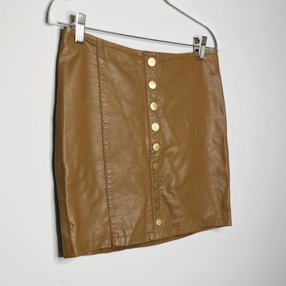 FREE PEOPLE • Oh Snap Cognac Vegan Leather Skirt 6 - Picture 3 of 9